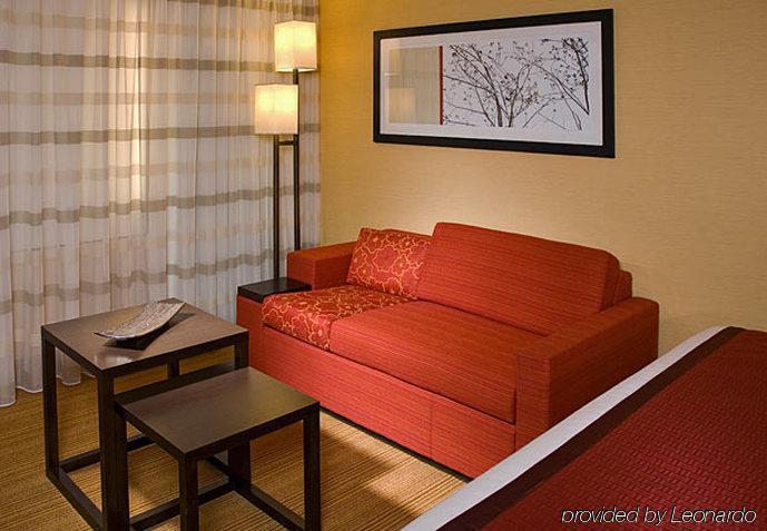 Courtyard By Marriott Phoenix Airport Room photo