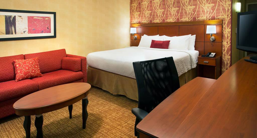 Courtyard By Marriott Phoenix Airport Exterior photo